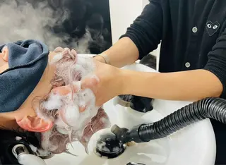 小森 貫治のヘアスタイル