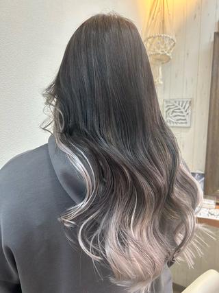 ロング カラー Maya🦋 ハイトーン特化のヘアスタイル