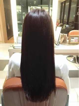 ロング パーマ ぱつっとボブ/ 小野あかねのヘアスタイル