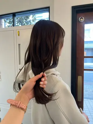 ロング カラー 原口 桃歌のヘアスタイル