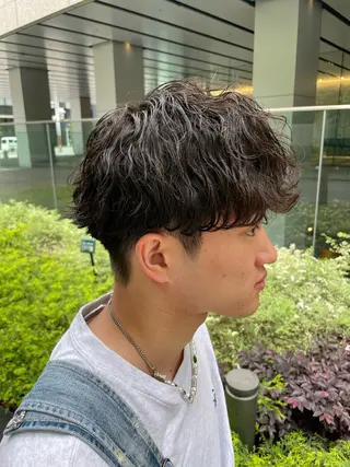 ショート カラー パーマ ヘアアレンジ メンズ 亀井隆汰/メンズ専門 パーマ/フェード可のヘアスタイル