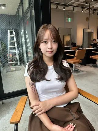 ロング カラー 韓国レイヤーカット 透明感カラー冨田那樹のヘアスタイル