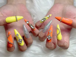 ネイル WHITE NAIL 大島のネイルデザイン