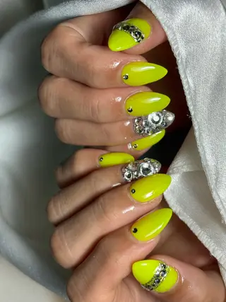 ネイル ✴︎ Delightのネイルデザイン