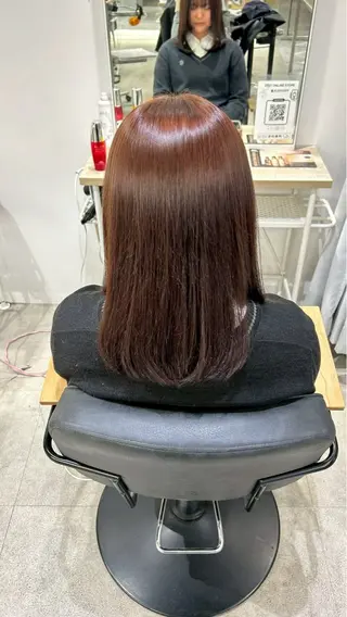 セミロング カラー himari💜 酸性ストレートのヘアスタイル