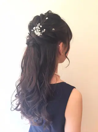 ロング ヘアアレンジ 白浜 サキのヘアスタイル