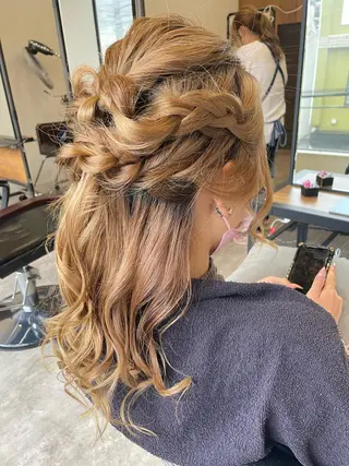 ヘアアレンジ RISAKO ✨艶髪職人のヘアスタイル