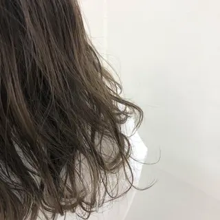 セミロング ZAZA ASAMIのヘアスタイル