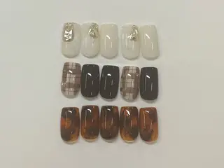 ネイル mutsumi 🩵のネイルデザイン