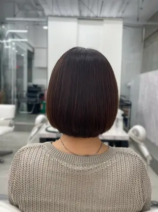 ショート 髪質改善×ブリーチ なしカラー/桃愛のヘアスタイル