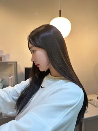 ロング カラー Shiro RENのヘアスタイル