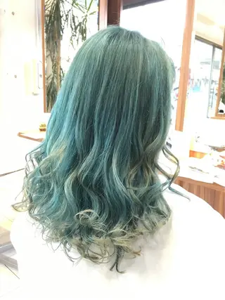 セミロング カラー ヘアアレンジ 脱白髪染め美容師 竹内涼乃のヘアスタイル