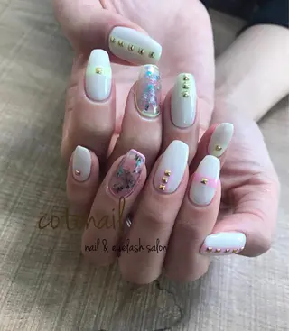 セミロング ネイル ツメトマツゲ .のネイルデザイン