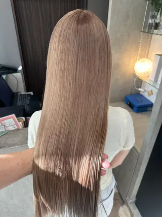 ロング カラー 天神暖色カラー レイヤー・髪質改善のヘアスタイル
