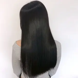 カラー ロング 無料モデル募集中🫧 田村 羽夏のヘアスタイル