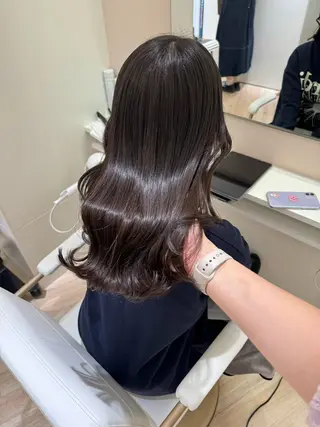 セミロング カラー ParveMix 岡本えりかのヘアスタイル