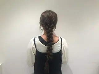 ロング ヘアアレンジ 【暖色カラー特化】 中山由梨のヘアスタイル