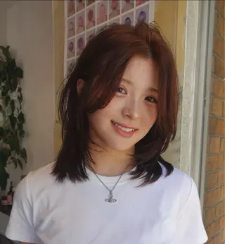 ミディアム カラー 池田 早希のヘアスタイル