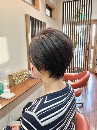 ショート カラー 藤本 悠雅のヘアスタイル