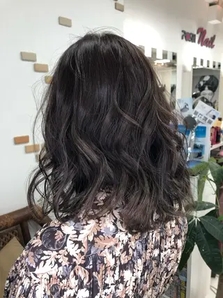 セミロング 海外デザイン好きな方 滝沢錬平のヘアスタイル
