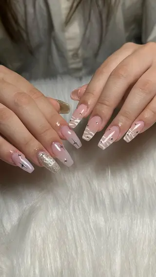 ネイル Ru _Baddiesのネイルデザイン