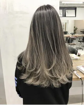 ロング カラー ANGELICA JR和歌山店のヘアスタイル