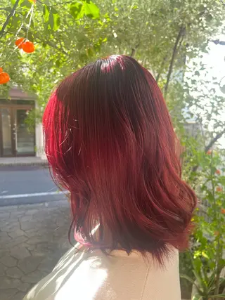カラー 小山 奈津のヘアスタイル