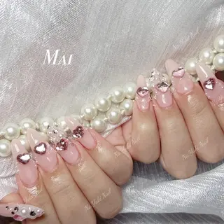 ネイル 🦋 Queenieのネイルデザイン