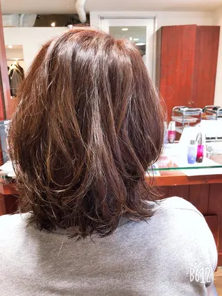 ミディアム カラー パーマ 星 沙織のヘアスタイル