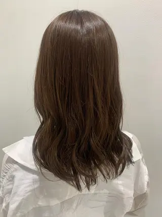 ミディアム カラー ヘアアレンジ 🐝岡本 柚葉🐝のヘアスタイル