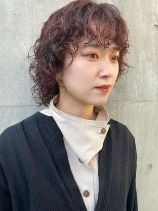 カラー サトウ ナナのヘアスタイル