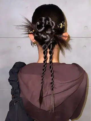 ロング ヘアアレンジ 吉野 華乃のヘアスタイル