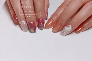 ミディアム Blowe ニュアンスのネイルデザイン