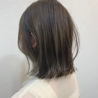 ミディアム CHIC 岩下真衣のヘアスタイル