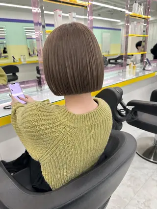 ショート カラー ブリーチ縮毛矯正飛我 韓国ヘア🫧のヘアスタイル