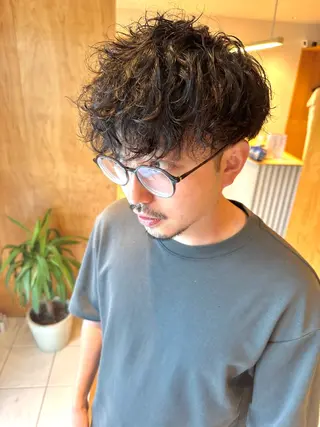 ミディアム パーマ メンズ 🔥メンズ特化 /パーマ&カット🌀のヘアスタイル