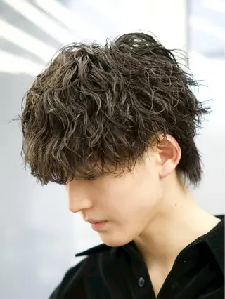 パーマ メンズ 🐲原宿、渋谷/メン ズ特化/パーマ、縮毛のヘアスタイル