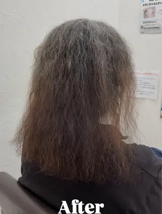セミロング 岩沢 奏多のヘアスタイル