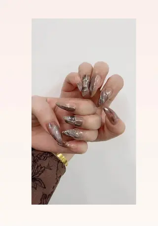 ネイル I-nailロング /ワンホン/キラキラのネイルデザイン