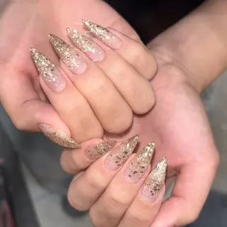 ネイル MADIA EMIのネイルデザイン
