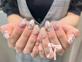 ネイル e’s nail Lumièreのネイルデザイン