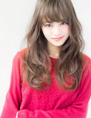 ロング おしゃれ染めで白髪を 染める/山口玲緒奈のヘアスタイル