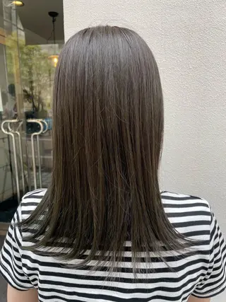 セミロング ナチュラルカラー 児玉優香のヘアスタイル