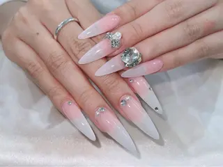 ネイル Sora  Nail 長さ出し専門店のネイルデザイン