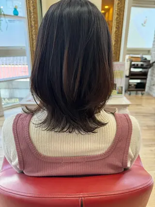 ミディアム 小倉 沙織のヘアスタイル
