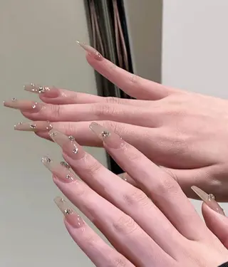 ネイル T. Leeのネイルデザイン