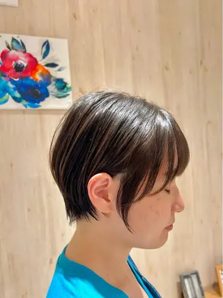ショート EARTH岩楯 優貴のヘアスタイル