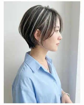 ショート カラー 白髪いかしハイライト 加藤のヘアスタイル