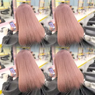 セミロング カラー 🐬艶ハイトーン/ レイヤー/透明感🩵のヘアスタイル