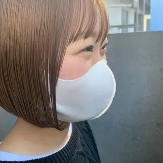 ショート カラー ヘアアレンジ サナ🌱 切りっぱなしボブのヘアスタイル